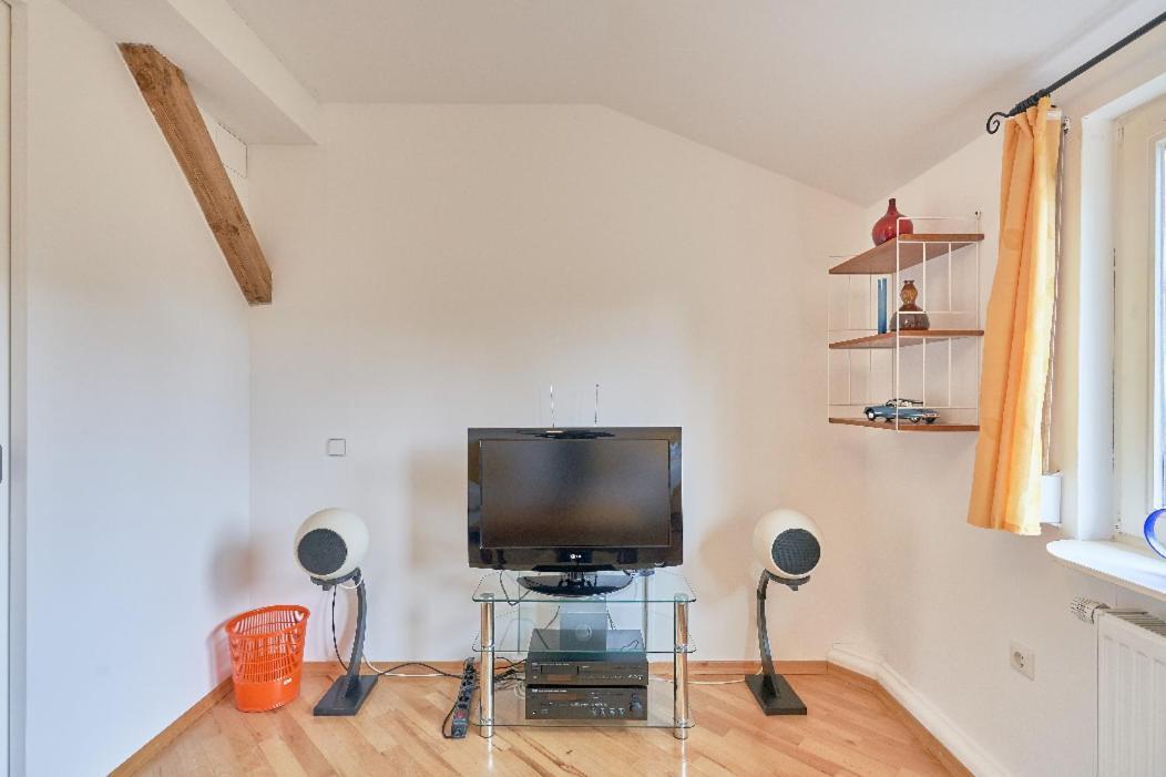 Ferienwohnung Neukoelln ベルリン エクステリア 写真